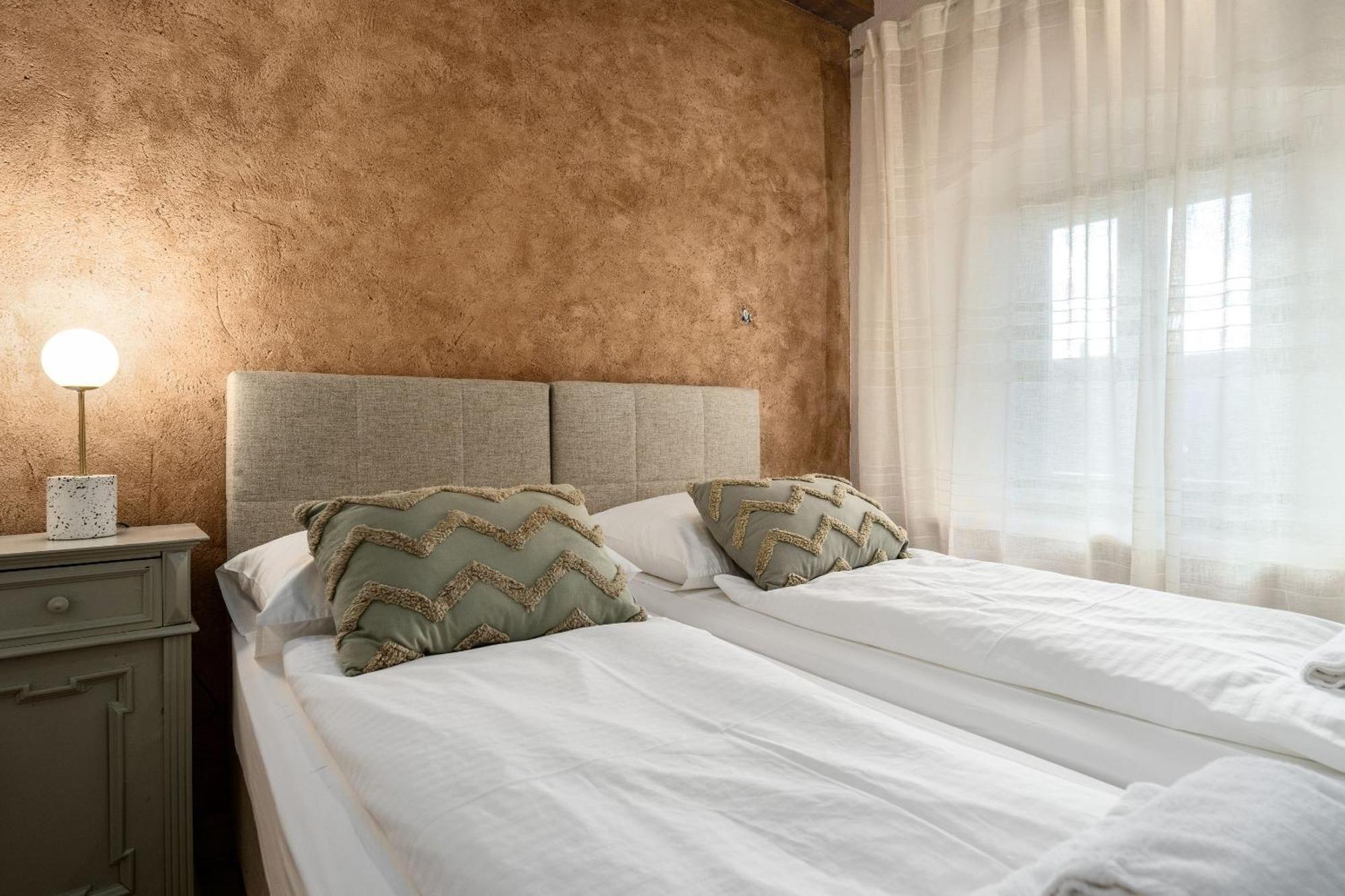 Della Croce Bed&Breakfast Светвинченат Экстерьер фото